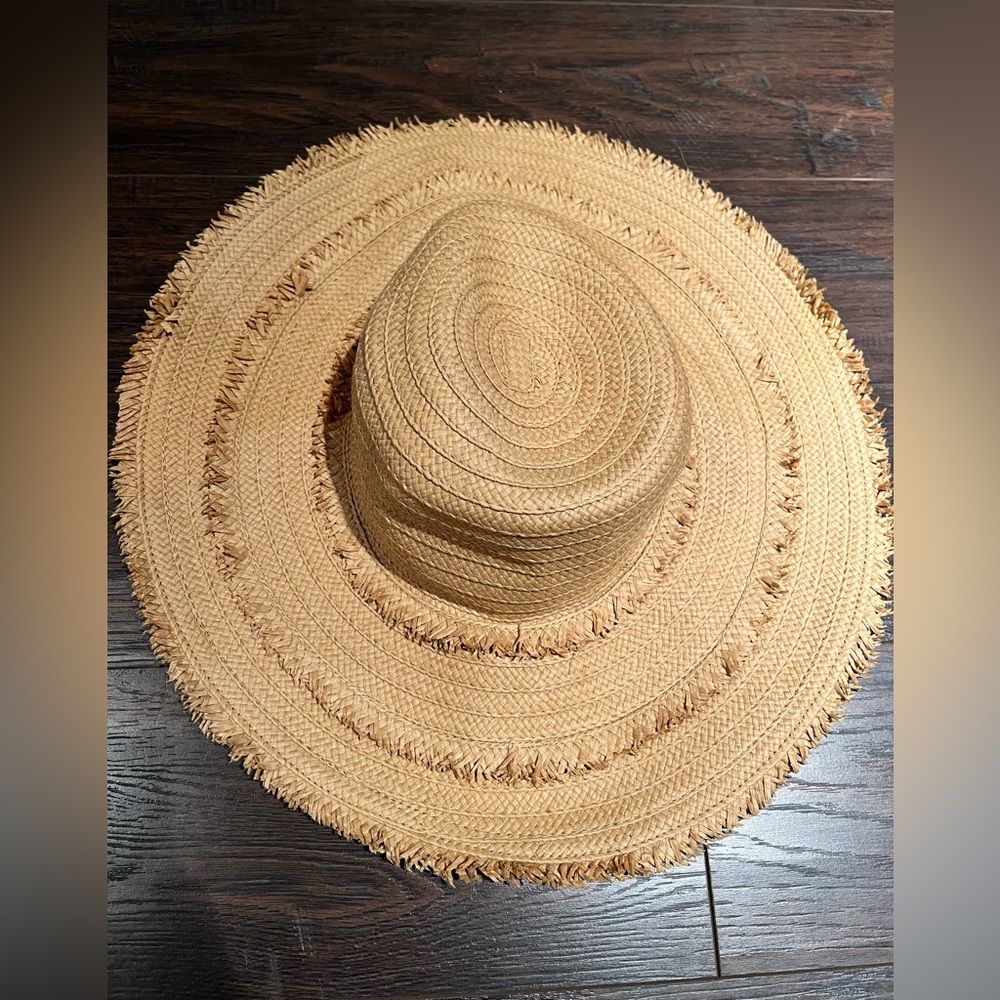 Stylish Tan Straw Hat